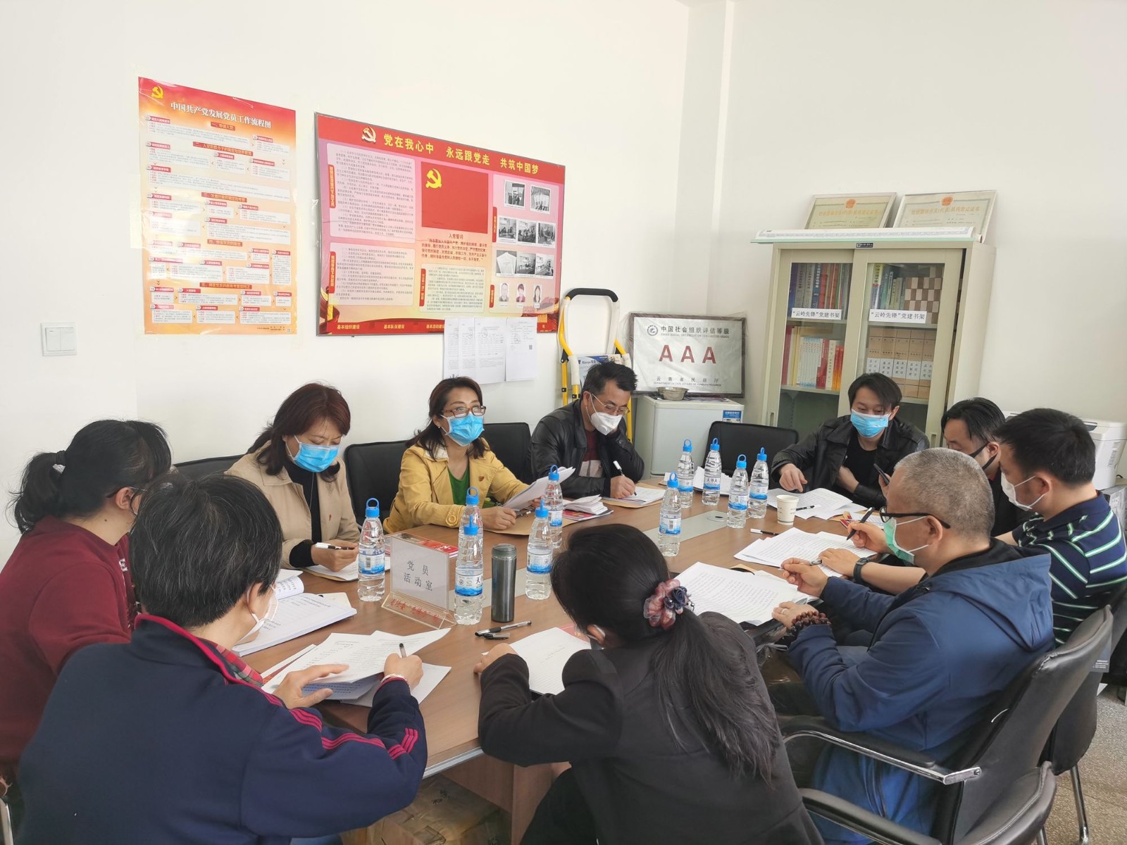黄色视频
社会组织党委联合省交通运输行业协会支部开展主题党日活动_1.jpg